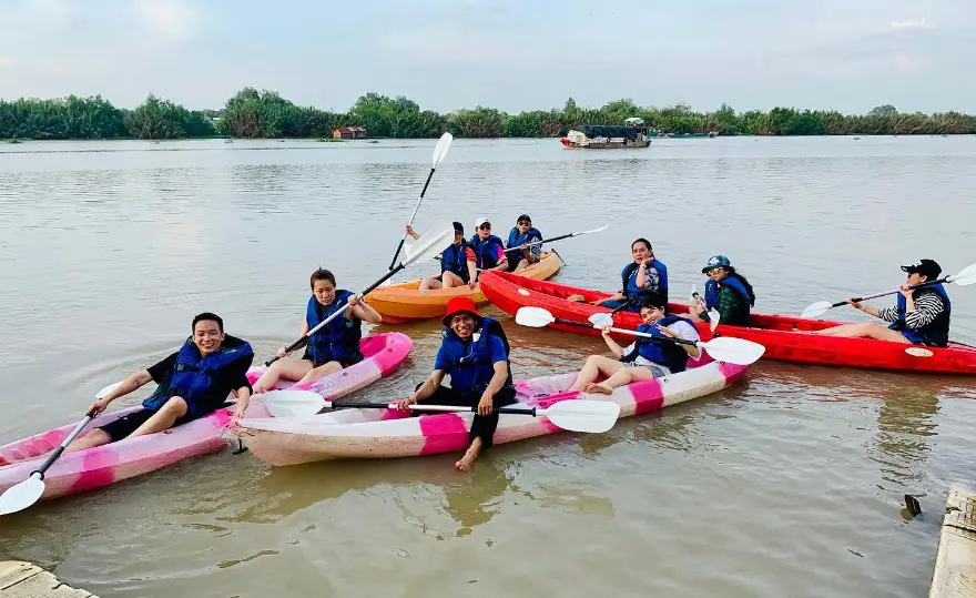 Hồ bơi vô cực rộng lớn