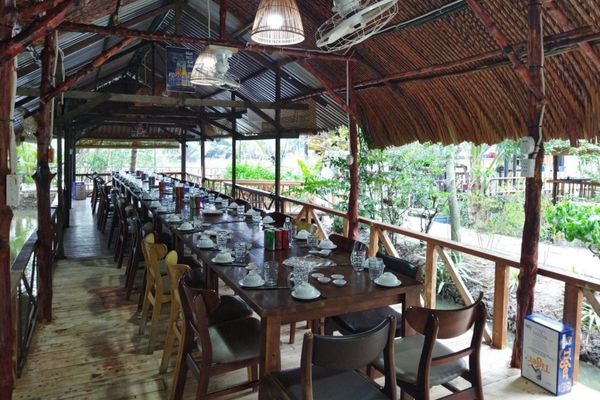 Nhà hàng Hương dừa là địa điểm đặt tiệc lý tưởng tại quận 9