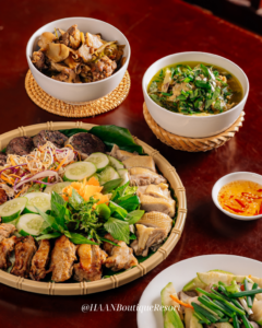 Set menu các món làm từ gà tại nhà hàng HAAN Resort