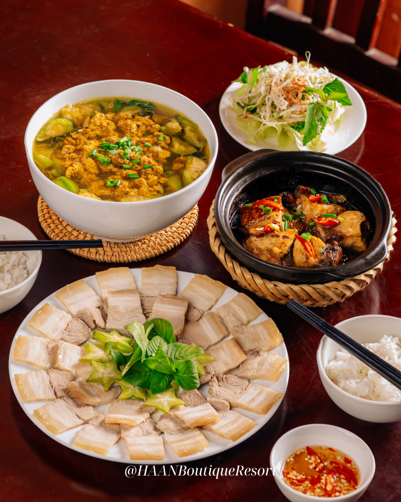 Bữa cơm quê Bắc bộ tại HAAN Resort